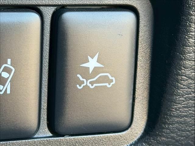 デリカＤ：５ Ｇ　パワーパッケージ　ＦＵＥＬ１７インチＡＷ　全周囲カメラ　ＢＳＭ　パワーバックドア　両側パワースライド　レーダークルーズ　シートヒーター　ステアリングヒーター　オートステップ　オートハイビーム　ケンウッドナビ８型ナビ（48枚目）