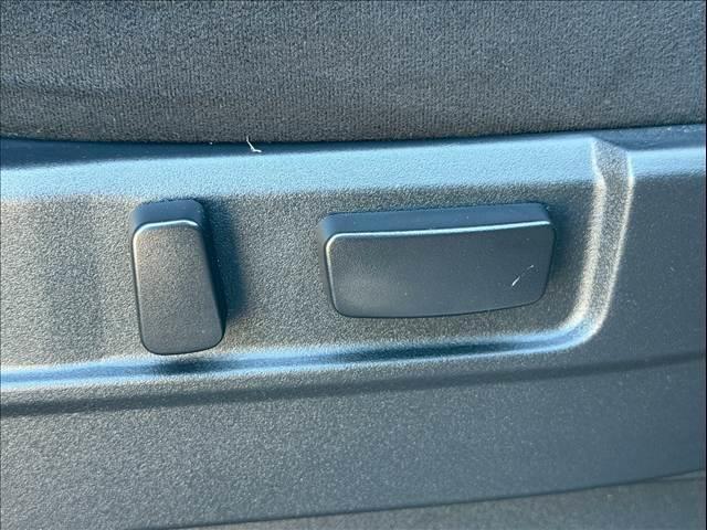 デリカＤ：５ Ｇ　パワーパッケージ　ＦＵＥＬ１７インチＡＷ　全周囲カメラ　ＢＳＭ　パワーバックドア　両側パワースライド　レーダークルーズ　シートヒーター　ステアリングヒーター　オートステップ　オートハイビーム　ケンウッドナビ８型ナビ（65枚目）