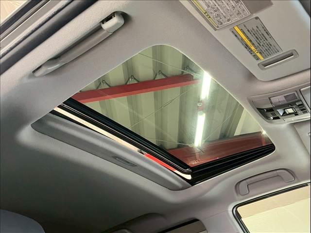 ランドクルーザープラド ＴＸ　Ｌパッケージ　サンルーフ　黒革　全周囲カメラ　ＢＳＭ　レーダークルーズ　シートヒーター／クーラー　オートハイビーム　レーンキープ　衝突軽減　コーナーセンサー　パワーシート　ＬＥＤ　ＵＳＢ　ＥＴＣ　純正１９インチＡＷ（5枚目）