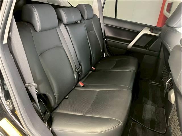 ランドクルーザープラド ＴＸ　Ｌパッケージ　サンルーフ　黒革　全周囲カメラ　ＢＳＭ　レーダークルーズ　シートヒーター／クーラー　オートハイビーム　レーンキープ　衝突軽減　コーナーセンサー　パワーシート　ＬＥＤ　ＵＳＢ　ＥＴＣ　純正１９インチＡＷ（9枚目）