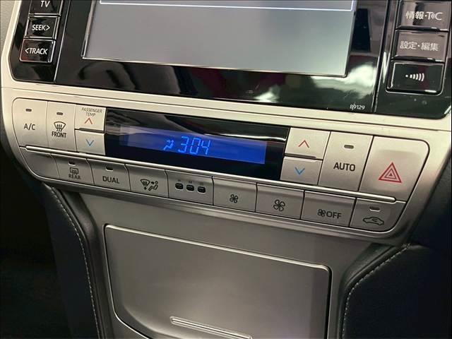ランドクルーザープラド ＴＸ　Ｌパッケージ　サンルーフ　黒革　全周囲カメラ　ＢＳＭ　レーダークルーズ　シートヒーター／クーラー　オートハイビーム　レーンキープ　衝突軽減　コーナーセンサー　パワーシート　ＬＥＤ　ＵＳＢ　ＥＴＣ　純正１９インチＡＷ（12枚目）