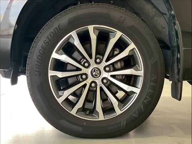 ランドクルーザープラド ＴＸ　Ｌパッケージ　サンルーフ　黒革　全周囲カメラ　ＢＳＭ　レーダークルーズ　シートヒーター／クーラー　オートハイビーム　レーンキープ　衝突軽減　コーナーセンサー　パワーシート　ＬＥＤ　ＵＳＢ　ＥＴＣ　純正１９インチＡＷ（33枚目）