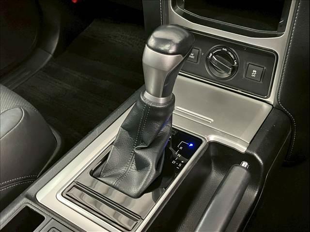 ランドクルーザープラド ＴＸ　Ｌパッケージ　サンルーフ　黒革　全周囲カメラ　ＢＳＭ　レーダークルーズ　シートヒーター／クーラー　オートハイビーム　レーンキープ　衝突軽減　コーナーセンサー　パワーシート　ＬＥＤ　ＵＳＢ　ＥＴＣ　純正１９インチＡＷ（68枚目）