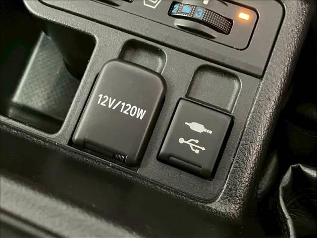 ランドクルーザープラド ＴＸ　Ｌパッケージ　サンルーフ　黒革　全周囲カメラ　ＢＳＭ　レーダークルーズ　シートヒーター／クーラー　オートハイビーム　レーンキープ　衝突軽減　コーナーセンサー　パワーシート　ＬＥＤ　ＵＳＢ　ＥＴＣ　純正１９インチＡＷ（69枚目）