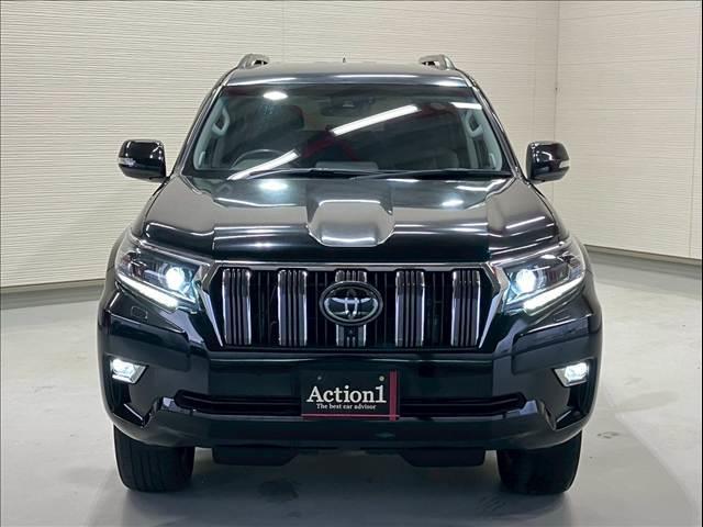 ランドクルーザープラド ＴＸ　Ｌパッケージ　黒革　全周囲カメラ　レーダークルーズ　シートヒーター／クーラー　ルーフレール　コーナーセンサー　パワーシート　ＬＥＤヘッド　オートハイビーム　レーンキープ　衝突軽減　ＵＳＢ　ＥＴＣ　純正１９インチＡＷ（17枚目）