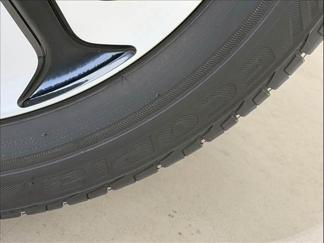 ヴェゼル ハイブリッドＺ・ホンダセンシング　ハーフレザー　レーダークルーズ　純正ナビ　ルーフレール　バックカメラ　シートヒーター　ＵＳＢポート　ＨＤＭＩ　ＥＴＣ　パドルシフト　ステアリングリモコン　Ｂｌｕｅｔｏｏｔｈ　フルセグ　純正１７ＡＷ（30枚目）