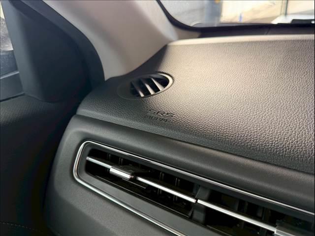 ヴェゼル ハイブリッドＺ・ホンダセンシング　ハーフレザー　レーダークルーズ　純正ナビ　ルーフレール　バックカメラ　シートヒーター　ＵＳＢポート　ＨＤＭＩ　ＥＴＣ　パドルシフト　ステアリングリモコン　Ｂｌｕｅｔｏｏｔｈ　フルセグ　純正１７ＡＷ（69枚目）