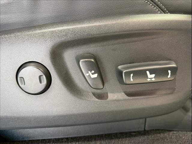 ランドクルーザープラド ＴＸ　Ｌパッケージ　ワンオーナー　黒革　全周囲カメラ　メーカーナビ　レーダークルーズ　シートヒーター／クーラー　コーナーセンサー　センターデフロック　ＬＥＤ　ＥＴＣ　ドライブレコーダー　ＵＳＢポート　純正１９インチＡＷ（15枚目）