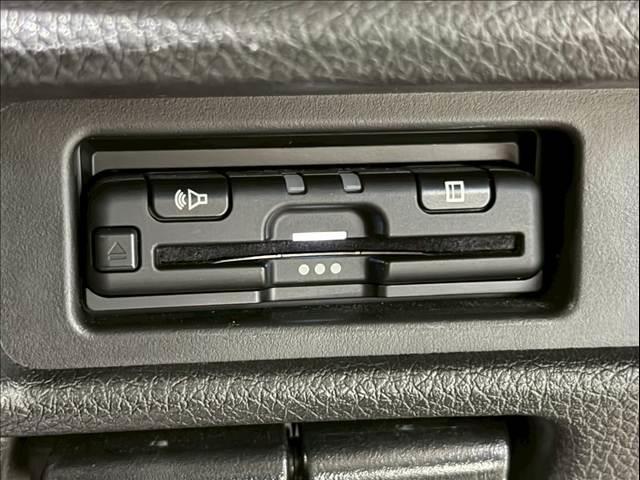 エクストレイル ２０Ｘｉ　プロパイロット　全周囲カメラ　ＬＥＤヘッド　エマージェンシーブレーキ　パワーバックドア　インテリジェントルームミラー　シートヒーター　コーナーセンサー　ＢＳＭ　純正１８インチＡＷ　ドライブレコーダー（16枚目）