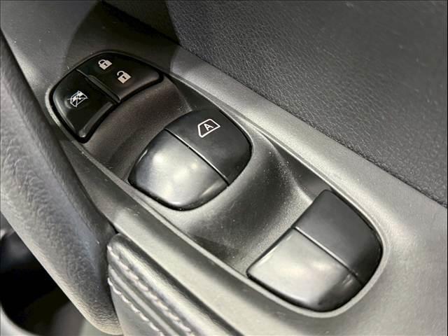 エクストレイル ２０Ｘｉ　プロパイロット　全周囲カメラ　ＬＥＤヘッド　エマージェンシーブレーキ　パワーバックドア　インテリジェントルームミラー　シートヒーター　コーナーセンサー　ＢＳＭ　純正１８インチＡＷ　ドライブレコーダー（40枚目）