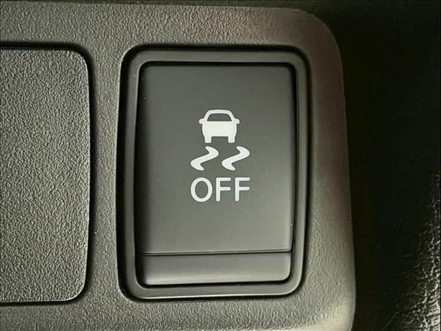 エクストレイル ２０Ｘｉ　プロパイロット　全周囲カメラ　ＬＥＤヘッド　エマージェンシーブレーキ　パワーバックドア　インテリジェントルームミラー　シートヒーター　コーナーセンサー　ＢＳＭ　純正１８インチＡＷ　ドライブレコーダー（42枚目）