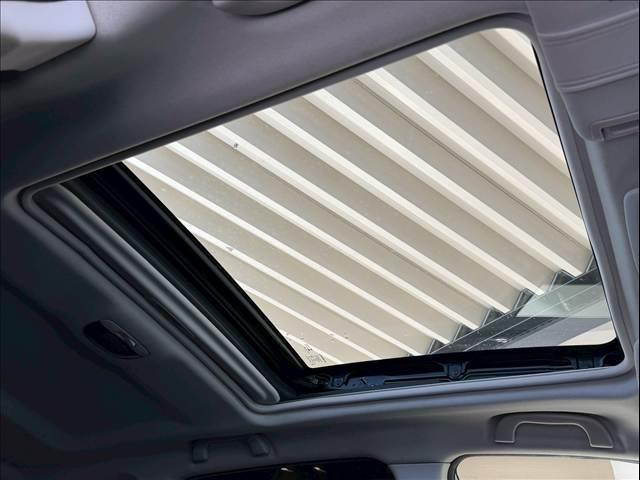 フォレスター 2.0XT アイサイト サンルーフ ハーフレザー シートヒーター レーダークルーズ パワーシート パドルシフト サイバーナビ バックカメラ ETC Bluetooth フルセグ CD/DVD再生 スマートキー 純正18AW(5枚目)