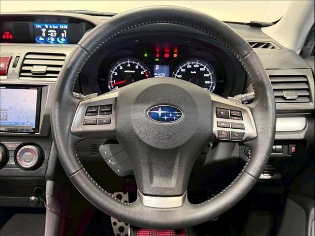 フォレスター 2.0XT アイサイト サンルーフ ハーフレザー シートヒーター レーダークルーズ パワーシート パドルシフト サイバーナビ バックカメラ ETC Bluetooth フルセグ CD/DVD再生 スマートキー 純正18AW(13枚目)