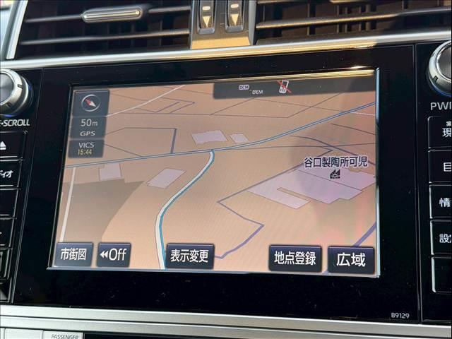 ランドクルーザープラド TX Lパッケージ 黒革 全周囲カメラ 純正19インチAW レーダークルーズ シートヒーター/クーラー メーカーナビ コーナーセンサー LEDヘッド オートハイビーム 衝突軽減 レーンキープ ETC USB スマートキー(3枚目)