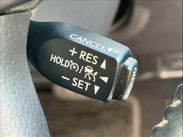 ランドクルーザープラド TX Lパッケージ 黒革 全周囲カメラ 純正19インチAW レーダークルーズ シートヒーター/クーラー メーカーナビ コーナーセンサー LEDヘッド オートハイビーム 衝突軽減 レーンキープ ETC USB スマートキー(6枚目)