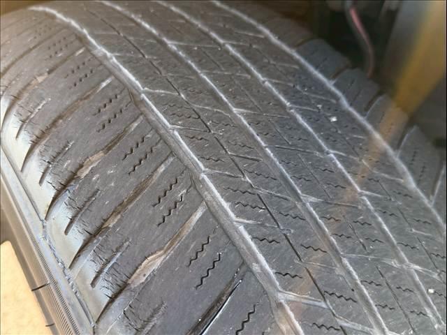 ランドクルーザープラド TX Lパッケージ 黒革 全周囲カメラ 純正19インチAW レーダークルーズ シートヒーター/クーラー メーカーナビ コーナーセンサー LEDヘッド オートハイビーム 衝突軽減 レーンキープ ETC USB スマートキー(26枚目)