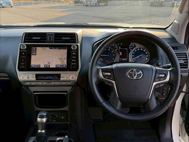 ランドクルーザープラド TX Lパッケージ 黒革 全周囲カメラ 純正19インチAW レーダークルーズ シートヒーター/クーラー メーカーナビ コーナーセンサー LEDヘッド オートハイビーム 衝突軽減 レーンキープ ETC USB スマートキー(43枚目)