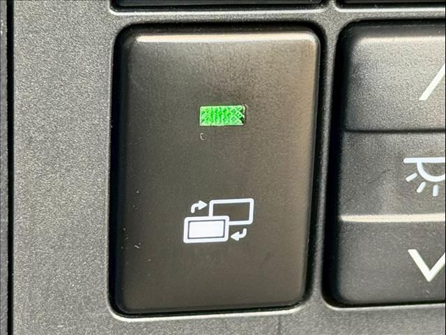 ランドクルーザープラド TX Lパッケージ 黒革 全周囲カメラ 純正19インチAW レーダークルーズ シートヒーター/クーラー メーカーナビ コーナーセンサー LEDヘッド オートハイビーム 衝突軽減 レーンキープ ETC USB スマートキー(47枚目)