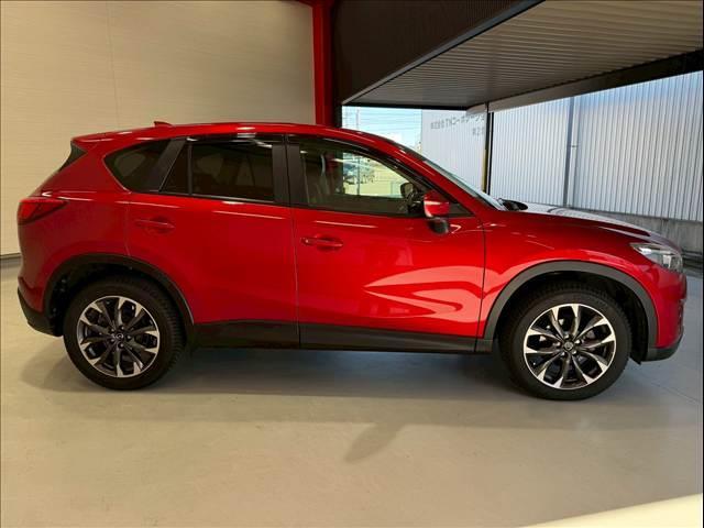 ＣＸ－５ ＸＤ　Ｌパッケージ　黒革　ＢＳＭ　レーダークルーズ　ＬＥＤヘッド　シートヒーター　パワーシート　バックカメラ　サイドカメラ　コーナーセンサー　シートメモリ―　純正ナビ　ＵＳＢポート　ドライブレコーダー　純正１９インチＡＷ（36枚目）