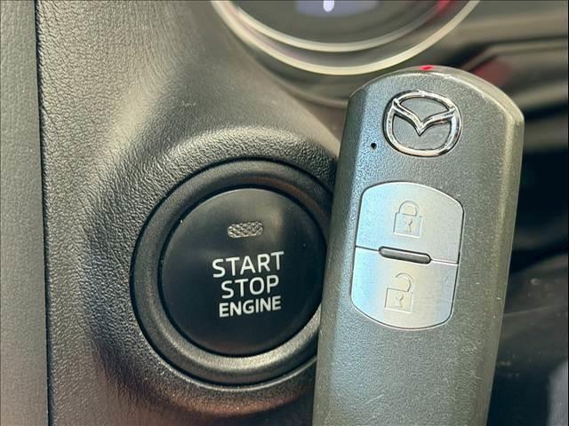 ＣＸ－５ ＸＤ　Ｌパッケージ　黒革　ＢＳＭ　レーダークルーズ　ＬＥＤヘッド　シートヒーター　パワーシート　バックカメラ　サイドカメラ　コーナーセンサー　シートメモリ―　純正ナビ　ＵＳＢポート　ドライブレコーダー　純正１９インチＡＷ（52枚目）