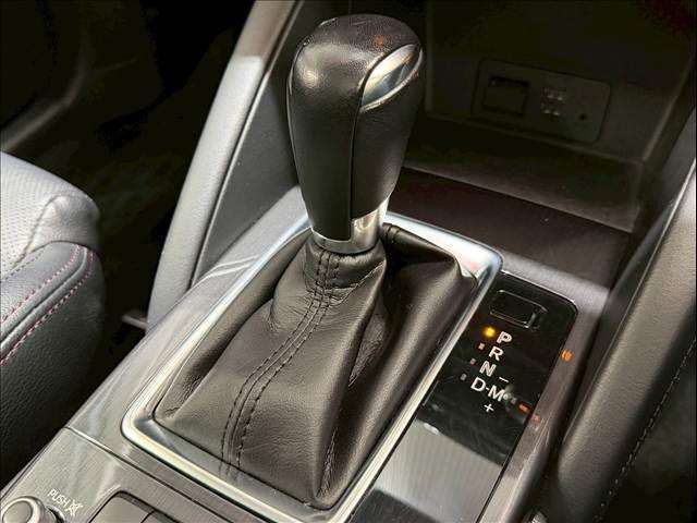 ＣＸ－５ ＸＤ　Ｌパッケージ　黒革　ＢＳＭ　レーダークルーズ　ＬＥＤヘッド　シートヒーター　パワーシート　バックカメラ　サイドカメラ　コーナーセンサー　シートメモリ―　純正ナビ　ＵＳＢポート　ドライブレコーダー　純正１９インチＡＷ（53枚目）