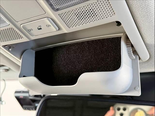 ＣＸ－５ ＸＤ　Ｌパッケージ　黒革　ＢＳＭ　レーダークルーズ　ＬＥＤヘッド　シートヒーター　パワーシート　バックカメラ　サイドカメラ　コーナーセンサー　シートメモリ―　純正ナビ　ＵＳＢポート　ドライブレコーダー　純正１９インチＡＷ（77枚目）