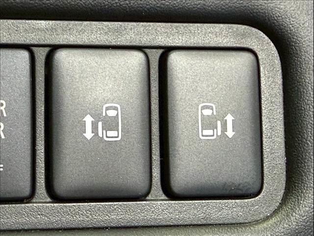 デリカD:5 P ワンオーナー 純正10型ナビ 全周囲カメラ 両側パワースライド パワーバックドア レーダークルーズ シートヒーター BSM パワーシート レーンキープ 衝突軽減 パドルシフト サイドステップ ETC(5枚目)