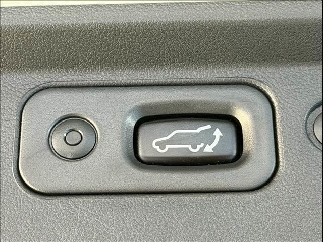 デリカD:5 P ワンオーナー 純正10型ナビ 全周囲カメラ 両側パワースライド パワーバックドア レーダークルーズ シートヒーター BSM パワーシート レーンキープ 衝突軽減 パドルシフト サイドステップ ETC(6枚目)