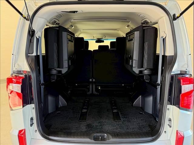 デリカD:5 P ワンオーナー 純正10型ナビ 全周囲カメラ 両側パワースライド パワーバックドア レーダークルーズ シートヒーター BSM パワーシート レーンキープ 衝突軽減 パドルシフト サイドステップ ETC(20枚目)