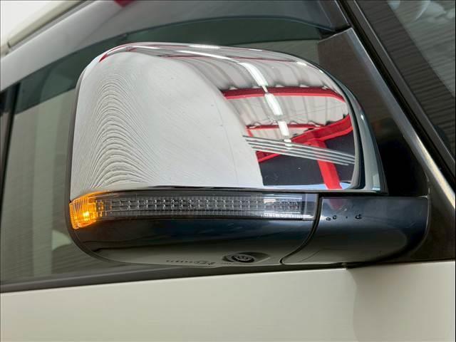 デリカD:5 P ワンオーナー 純正10型ナビ 全周囲カメラ 両側パワースライド パワーバックドア レーダークルーズ シートヒーター BSM パワーシート レーンキープ 衝突軽減 パドルシフト サイドステップ ETC(24枚目)