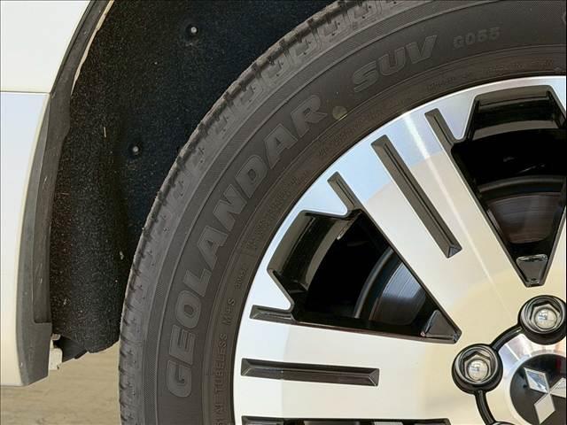 デリカD:5 P ワンオーナー 純正10型ナビ 全周囲カメラ 両側パワースライド パワーバックドア レーダークルーズ シートヒーター BSM パワーシート レーンキープ 衝突軽減 パドルシフト サイドステップ ETC(30枚目)