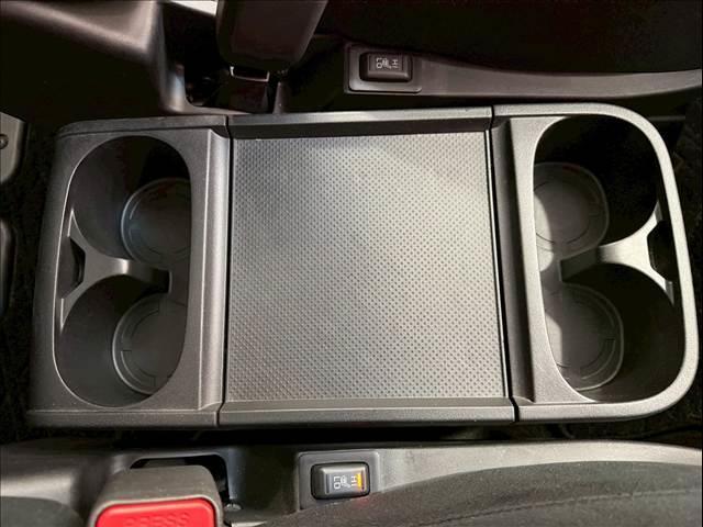 デリカD:5 P ワンオーナー 純正10型ナビ 全周囲カメラ 両側パワースライド パワーバックドア レーダークルーズ シートヒーター BSM パワーシート レーンキープ 衝突軽減 パドルシフト サイドステップ ETC(80枚目)