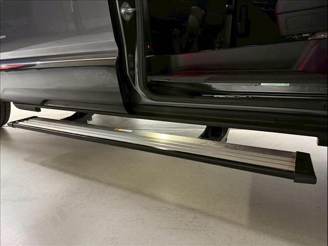 デリカD:5 G パワーパッケージ 両側パワースライド 電動サイドステップ パワーバックドア レーダークルーズ AC100V シートヒーター 衝突軽減 レーンキープ パドルシフト アイドリングストップ パワーシート ETC 純正18AW(6枚目)