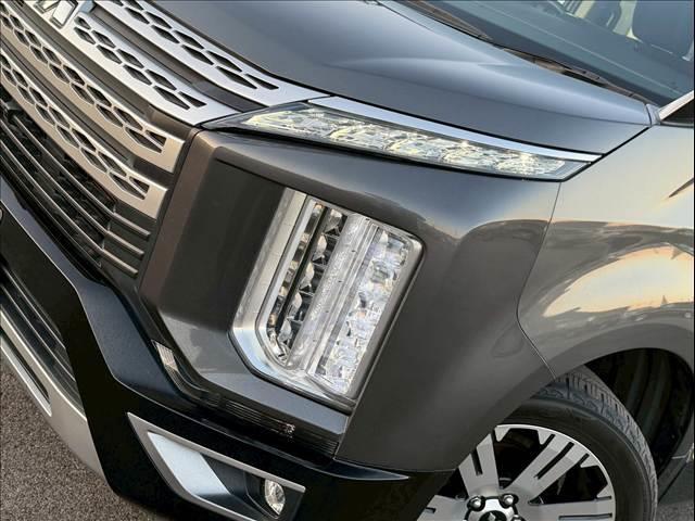 デリカD:5 G パワーパッケージ 両側パワースライド 電動サイドステップ パワーバックドア レーダークルーズ AC100V シートヒーター 衝突軽減 レーンキープ パドルシフト アイドリングストップ パワーシート ETC 純正18AW(10枚目)