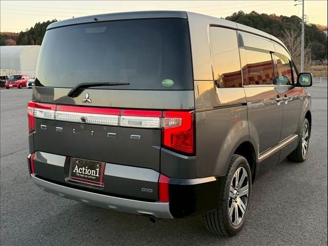 デリカD:5 G パワーパッケージ 両側パワースライド 電動サイドステップ パワーバックドア レーダークルーズ AC100V シートヒーター 衝突軽減 レーンキープ パドルシフト アイドリングストップ パワーシート ETC 純正18AW(39枚目)