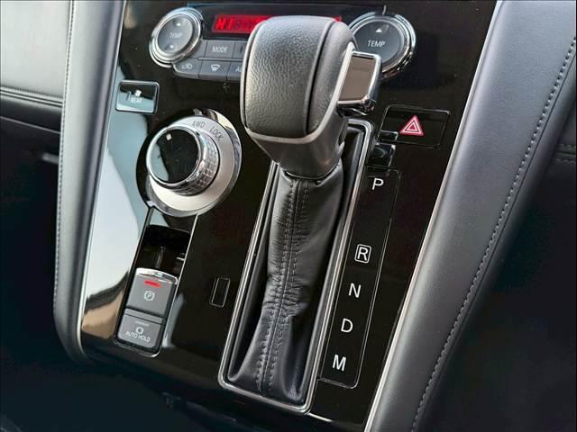 デリカD:5 G パワーパッケージ 両側パワースライド 電動サイドステップ パワーバックドア レーダークルーズ AC100V シートヒーター 衝突軽減 レーンキープ パドルシフト アイドリングストップ パワーシート ETC 純正18AW(52枚目)