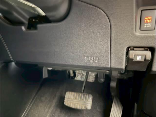 デリカD:5 G パワーパッケージ 両側パワースライド 電動サイドステップ パワーバックドア レーダークルーズ AC100V シートヒーター 衝突軽減 レーンキープ パドルシフト アイドリングストップ パワーシート ETC 純正18AW(64枚目)