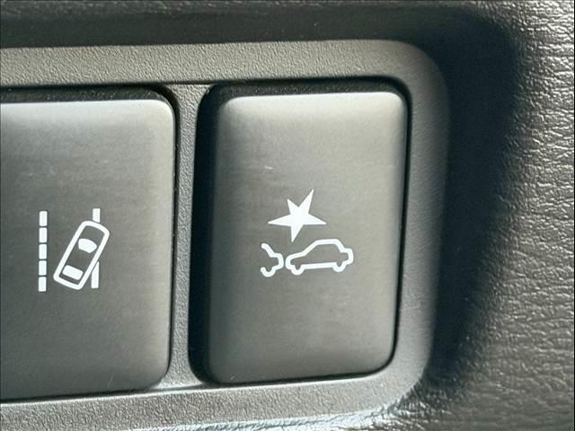 デリカD:5 G パワーパッケージ 両側パワースライド 電動サイドステップ パワーバックドア レーダークルーズ AC100V シートヒーター 衝突軽減 レーンキープ パドルシフト アイドリングストップ パワーシート ETC 純正18AW(69枚目)