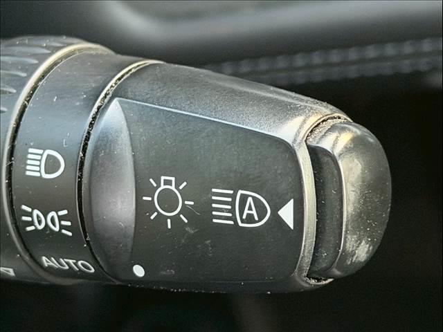 デリカD:5 G パワーパッケージ 両側パワースライド 電動サイドステップ パワーバックドア レーダークルーズ AC100V シートヒーター 衝突軽減 レーンキープ パドルシフト アイドリングストップ パワーシート ETC 純正18AW(75枚目)