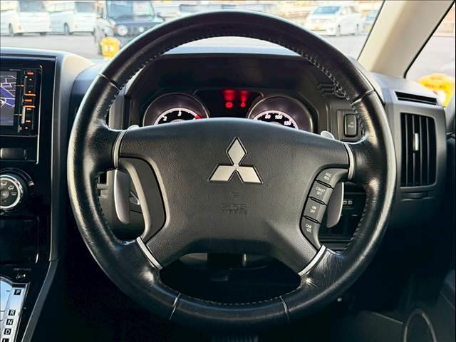デリカＤ：５ Ｄ－Ｐｏｗｅｒ　ｐａｃｋａｇｅ　７人　ＭＫＷ１６ＡＷ　ＢＦグッドリッチオールテレーン　アルパインフリップダウン１０．１インチモニター　シートヒーター　両側電動スライドドア　クルーズコントロール　バックカメラ　パドルシフト　純正ナビ　ＥＴＣ（13枚目）