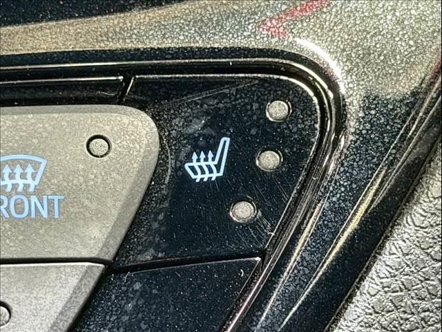 C-HR G モデリスタエアロ ハーフレザー BSM HDMI レーダークルーズコントロール シートヒーター コーナーセンサー LEDヘッド シーケンシャルウインカー 衝突軽減 レーンキープ オートマハイビーム(15枚目)