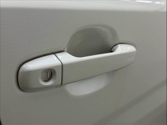 C-HR G モデリスタエアロ ハーフレザー BSM HDMI レーダークルーズコントロール シートヒーター コーナーセンサー LEDヘッド シーケンシャルウインカー 衝突軽減 レーンキープ オートマハイビーム(23枚目)