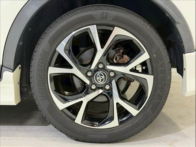 C-HR G モデリスタエアロ ハーフレザー BSM HDMI レーダークルーズコントロール シートヒーター コーナーセンサー LEDヘッド シーケンシャルウインカー 衝突軽減 レーンキープ オートマハイビーム(31枚目)