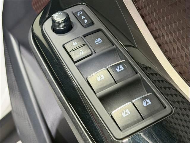 C-HR G モデリスタエアロ ハーフレザー BSM HDMI レーダークルーズコントロール シートヒーター コーナーセンサー LEDヘッド シーケンシャルウインカー 衝突軽減 レーンキープ オートマハイビーム(44枚目)