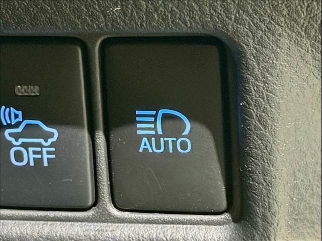 C-HR G モデリスタエアロ ハーフレザー BSM HDMI レーダークルーズコントロール シートヒーター コーナーセンサー LEDヘッド シーケンシャルウインカー 衝突軽減 レーンキープ オートマハイビーム(75枚目)