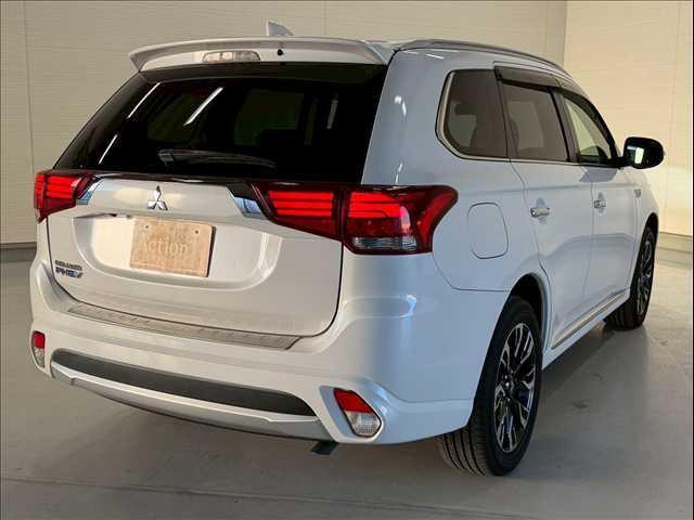 MITSUBISHI OUTLANDER PHEV G NAVI PACKAGE