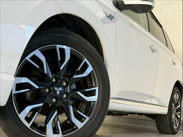 MITSUBISHI OUTLANDER PHEV G NAVI PACKAGE