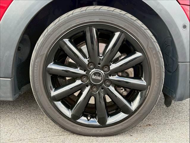 MINI クーパーSD アダプティブクルーズ 純正ナビ ミラーETC コンフォートアクセス パドルシフト ステアリングリモコン LED バックカメラ コーナーセンサー USBポート Bluetooth 純正17インチAW(11枚目)