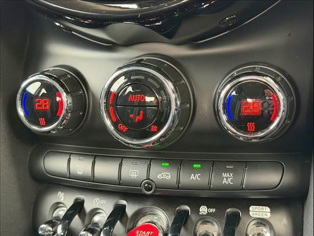 MINI クーパーSD アダプティブクルーズ 純正ナビ ミラーETC コンフォートアクセス パドルシフト ステアリングリモコン LED バックカメラ コーナーセンサー USBポート Bluetooth 純正17インチAW(12枚目)