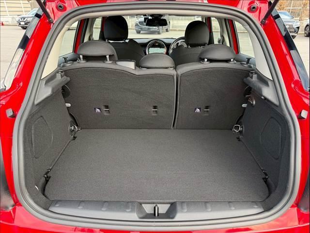 MINI クーパーSD アダプティブクルーズ 純正ナビ ミラーETC コンフォートアクセス パドルシフト ステアリングリモコン LED バックカメラ コーナーセンサー USBポート Bluetooth 純正17インチAW(21枚目)